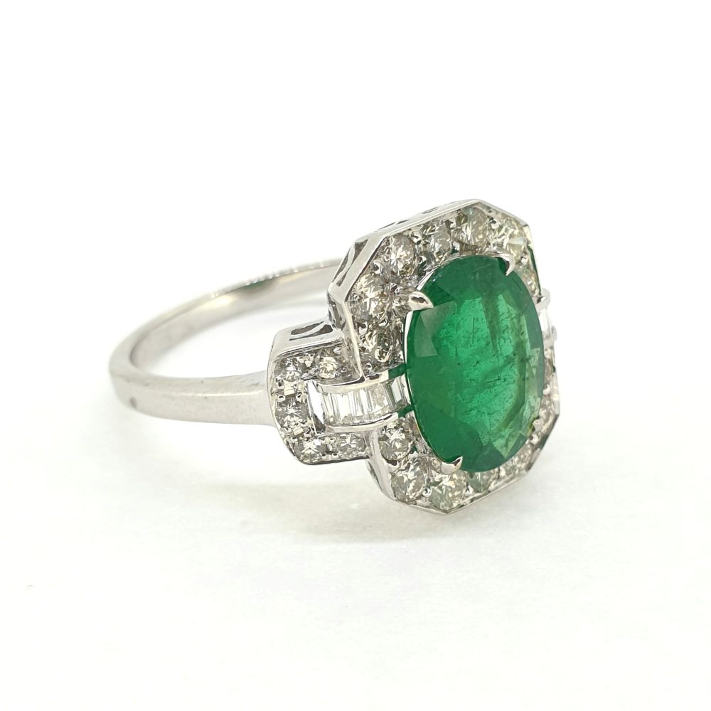 2.12ct Oval Emerald and Diamond Cluster Dress Ring