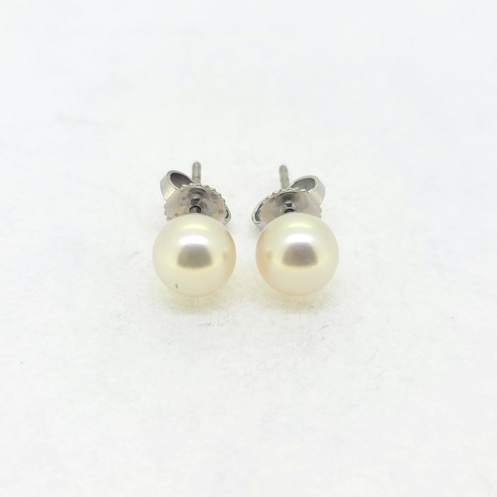 Preloved Vintage Tiffany and Co Signature Collection Akoya Pearl Solitaire Stud Earrings in 18ct White Gold Hallmarked 2011