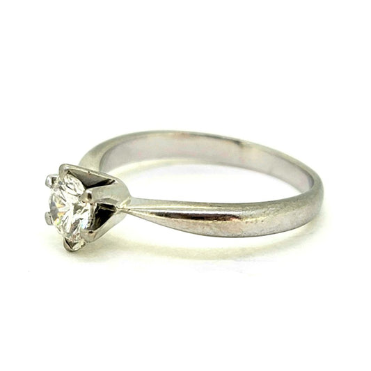Single Stone 0.50ct Diamond Solitaire Engagement Ring in Platinum