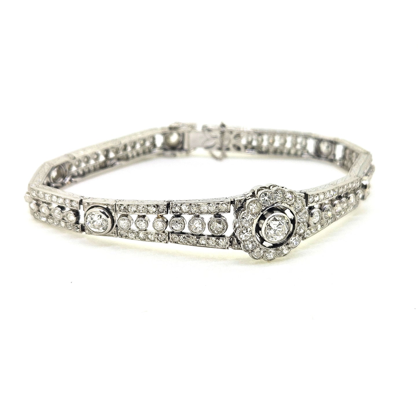 Art Deco, Belle Epoque Diamond Floral Cluster Bracelet in Platinum