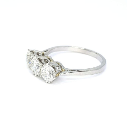 Diamond Three Stone Ring in Platinum, 1.51 carat total, colour G, clarity SI2