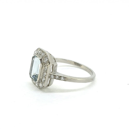 Modern 1.40ct Aquamarine and Diamond Tablet Ring