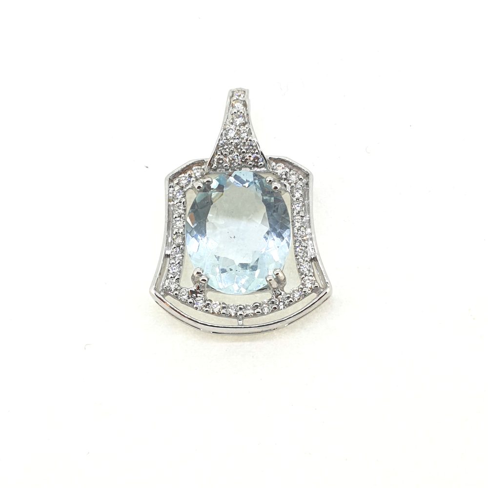 Contemporary 4.69ct Oval Aquamarine and Diamond Cluster Pendant