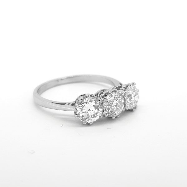 Diamond Three Stone Ring in Platinum, 1.80 carat total, classic diamond trilogy ring, Diamond colour G, Diamond clarity SI1