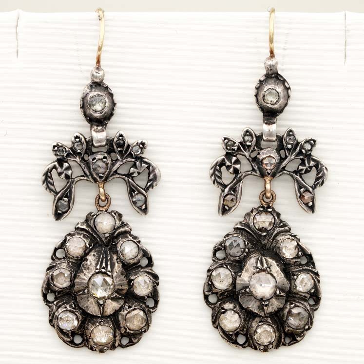 Georgian 2.20ct Rose Cut Diamond Girandole Chandelier Earrings, Articulated Hand-crafted in solid silver set with Dutch rose-cut diamonds with ornate leaf design. Late 18th century Circa 1790