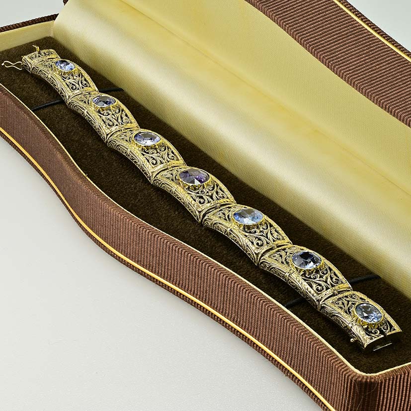 Vintage 19.45ct Natural No Heat Ceylon Sapphire Panel Link Bracelet