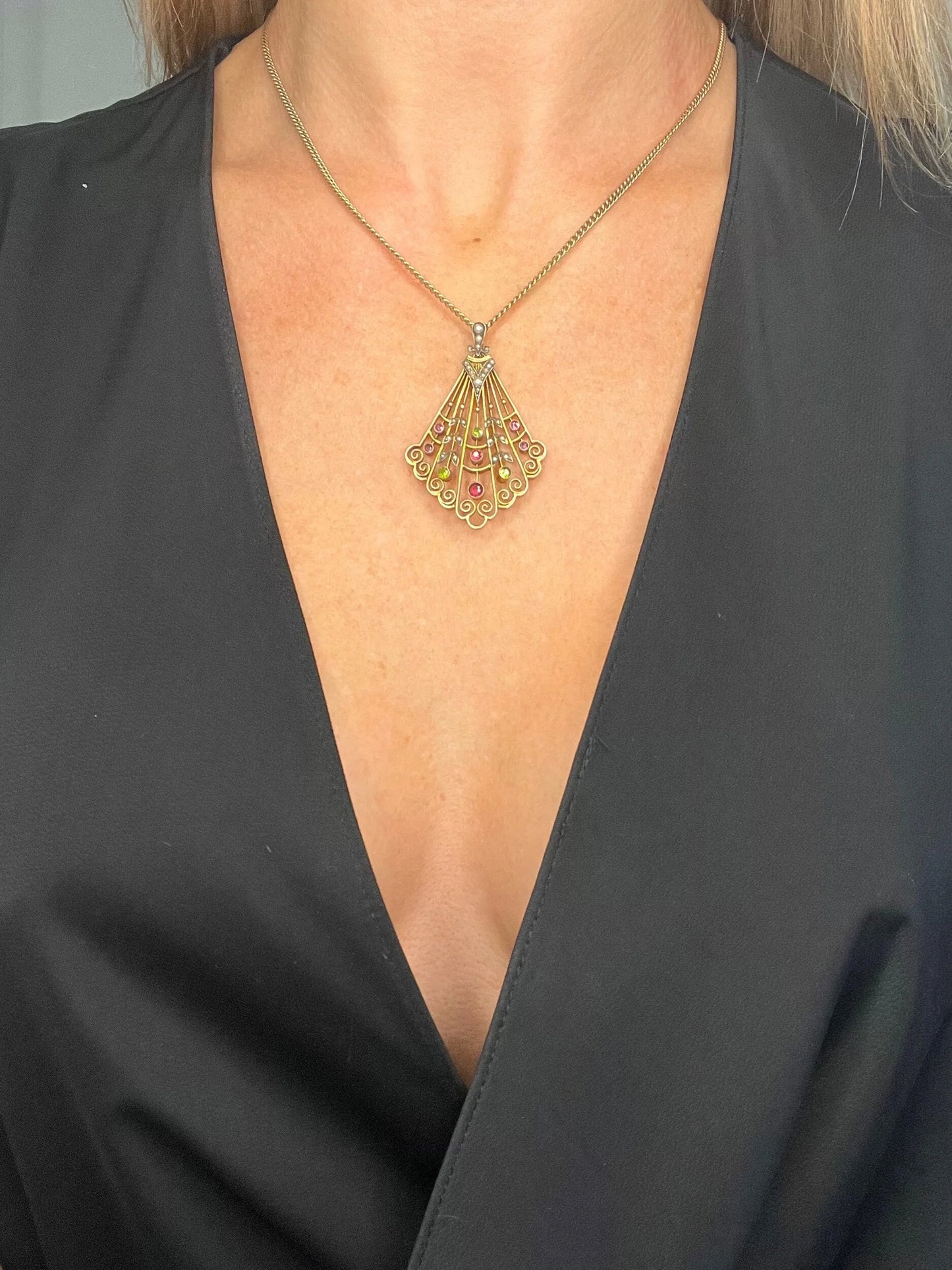 Antique 9 ct Gold Edwardian Suffragette Fan Pendant