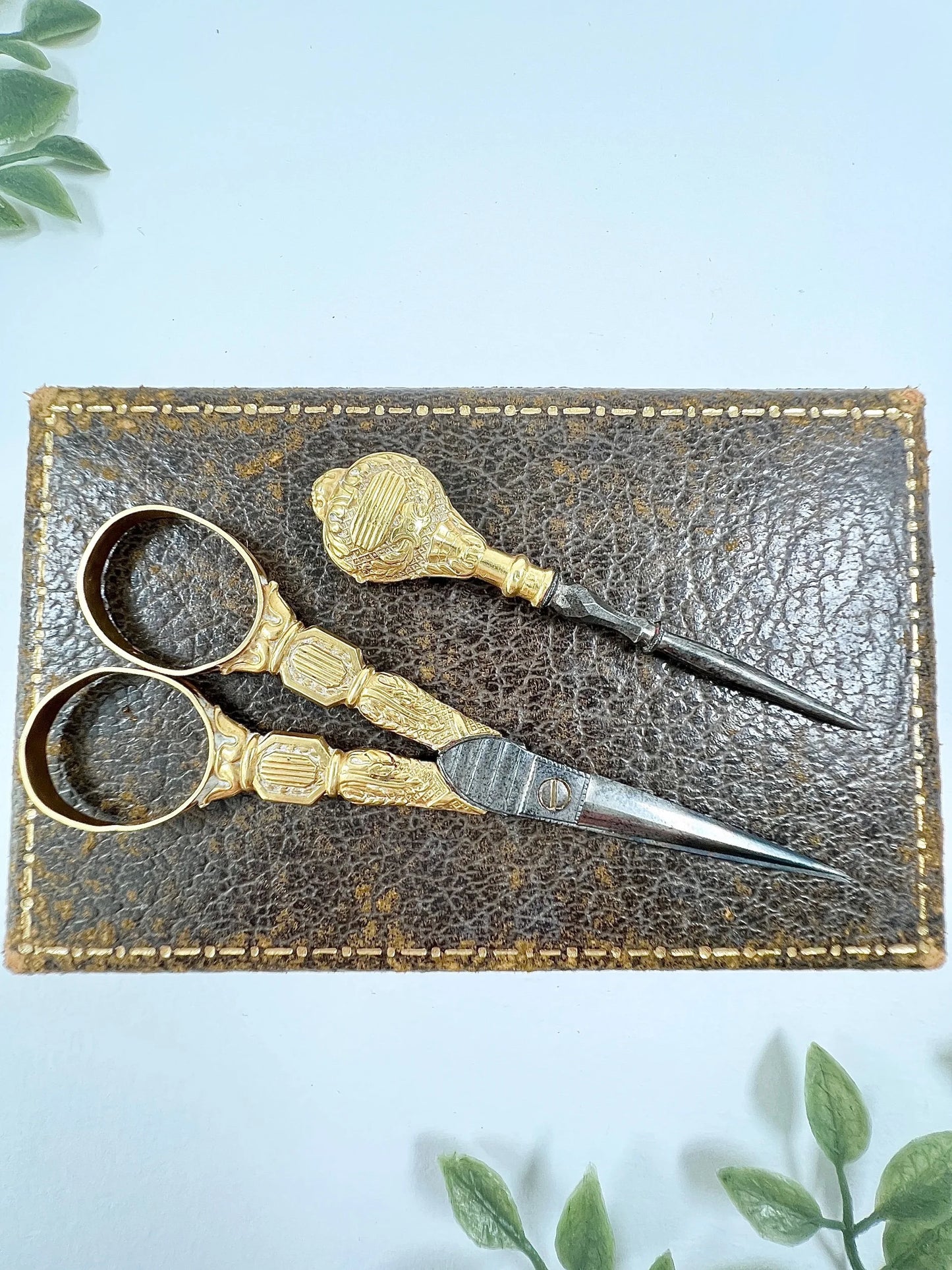 Antique 18 ct Gold, French Stamped Etui Sewing Set