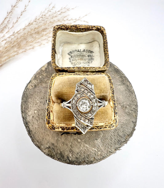 Antique 18 Carat Gold and Platinum Diamond Figure of Eight Shaped Ring, Circa 1910