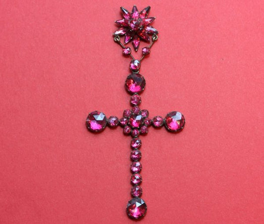 Antique Georgian Garnet and 18ct Gold Demi Suite