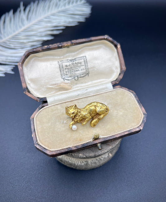 Edwardian 18 Carat Gold Cat Playing with Pearl Ball Brooch, Circa 1910