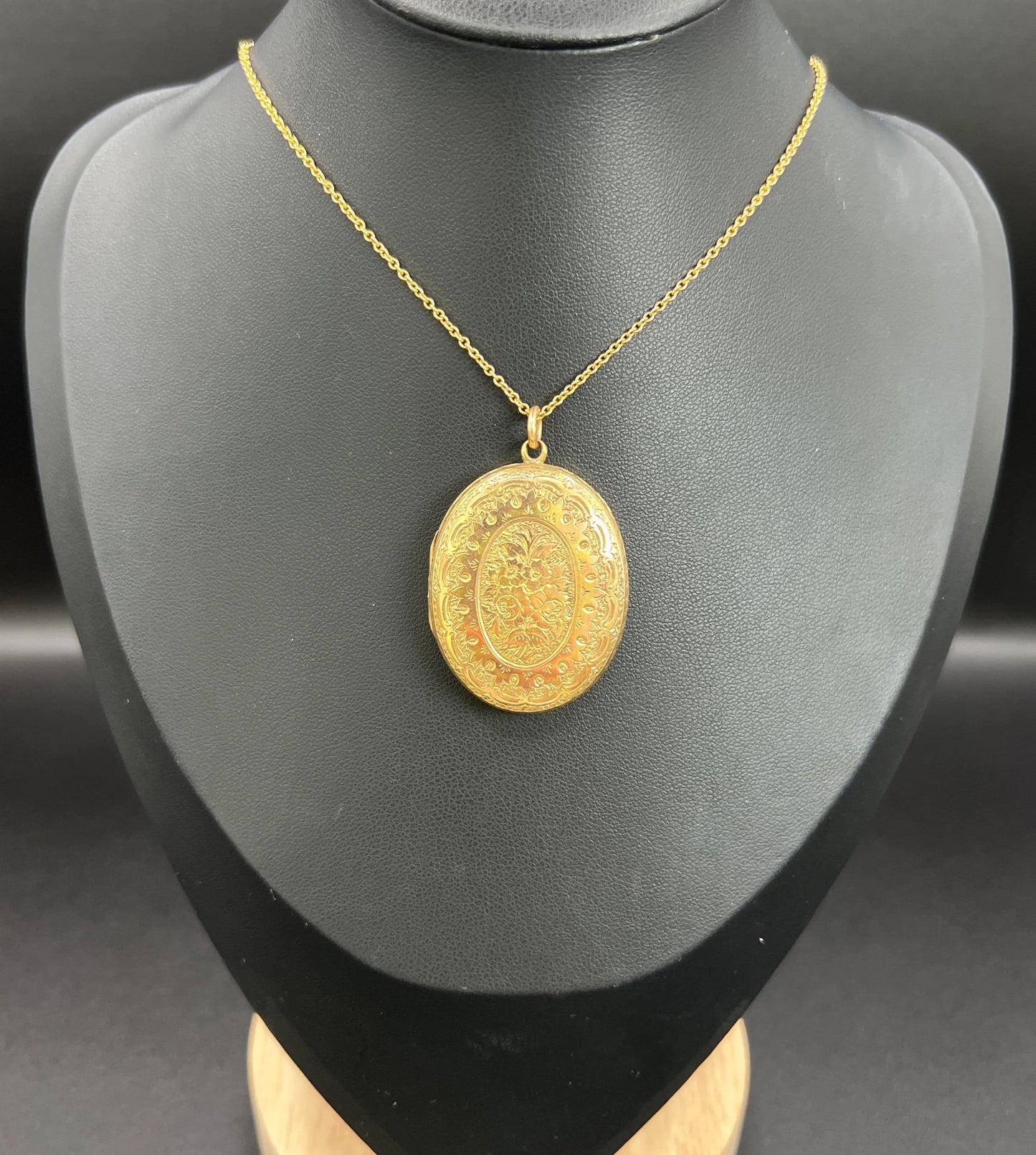 Victorian 15 Carat Yellow Gold Floral Engraved Peony Oval Locket, Circa 1880