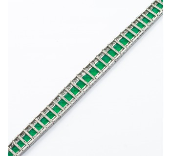 Art Deco Chrysoprase and Diamond Bracelet in Platinum, Circa 1935