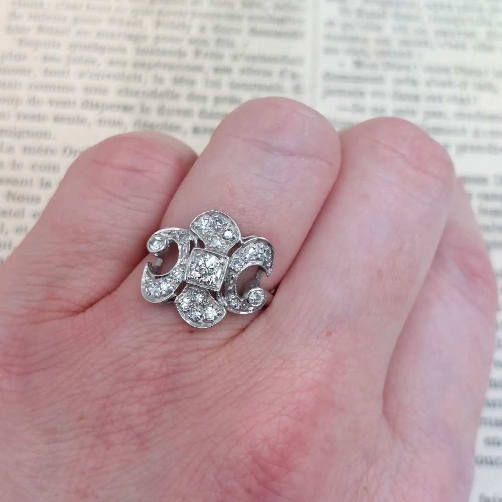 Art Deco Antique Fleur de Lys Diamond Ring