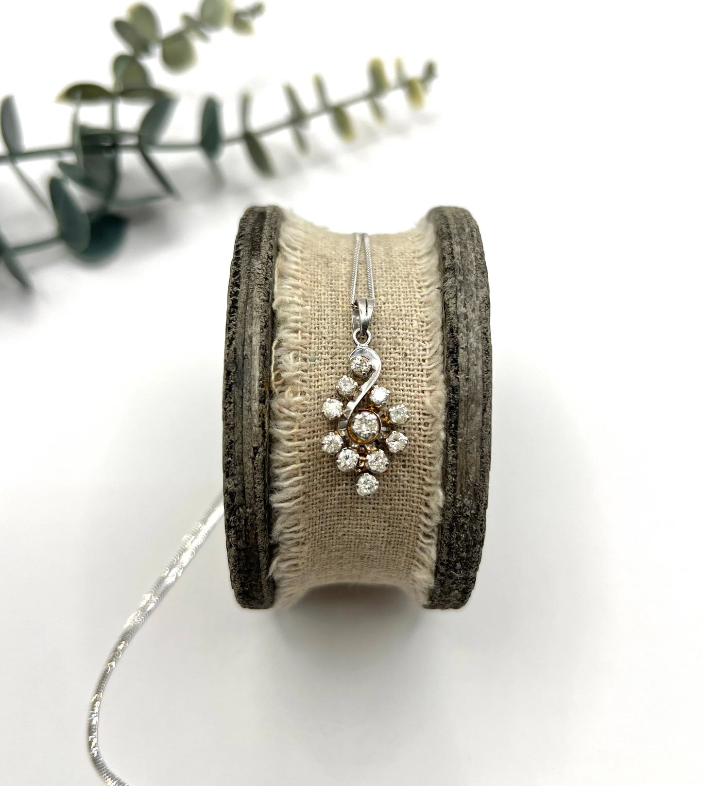 Vintage 18 Carat White Gold, 1980's 1.20 Carat Diamond Swirl Pendant Necklace