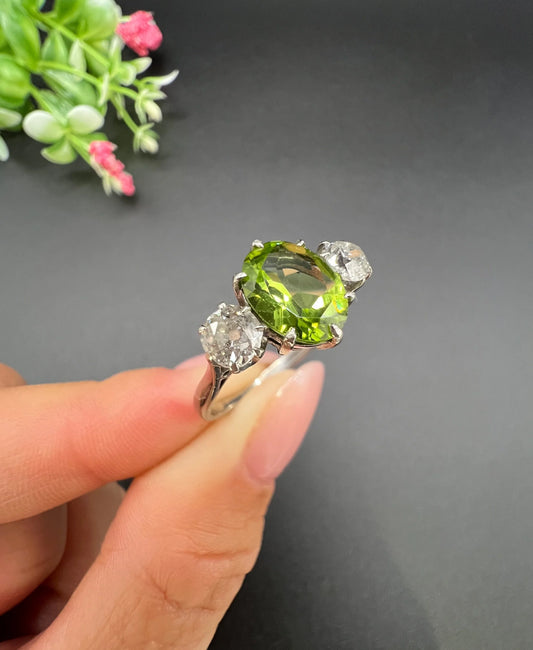 Antique Art Deco Peridot and Diamond Three Stone Ring, 1920s