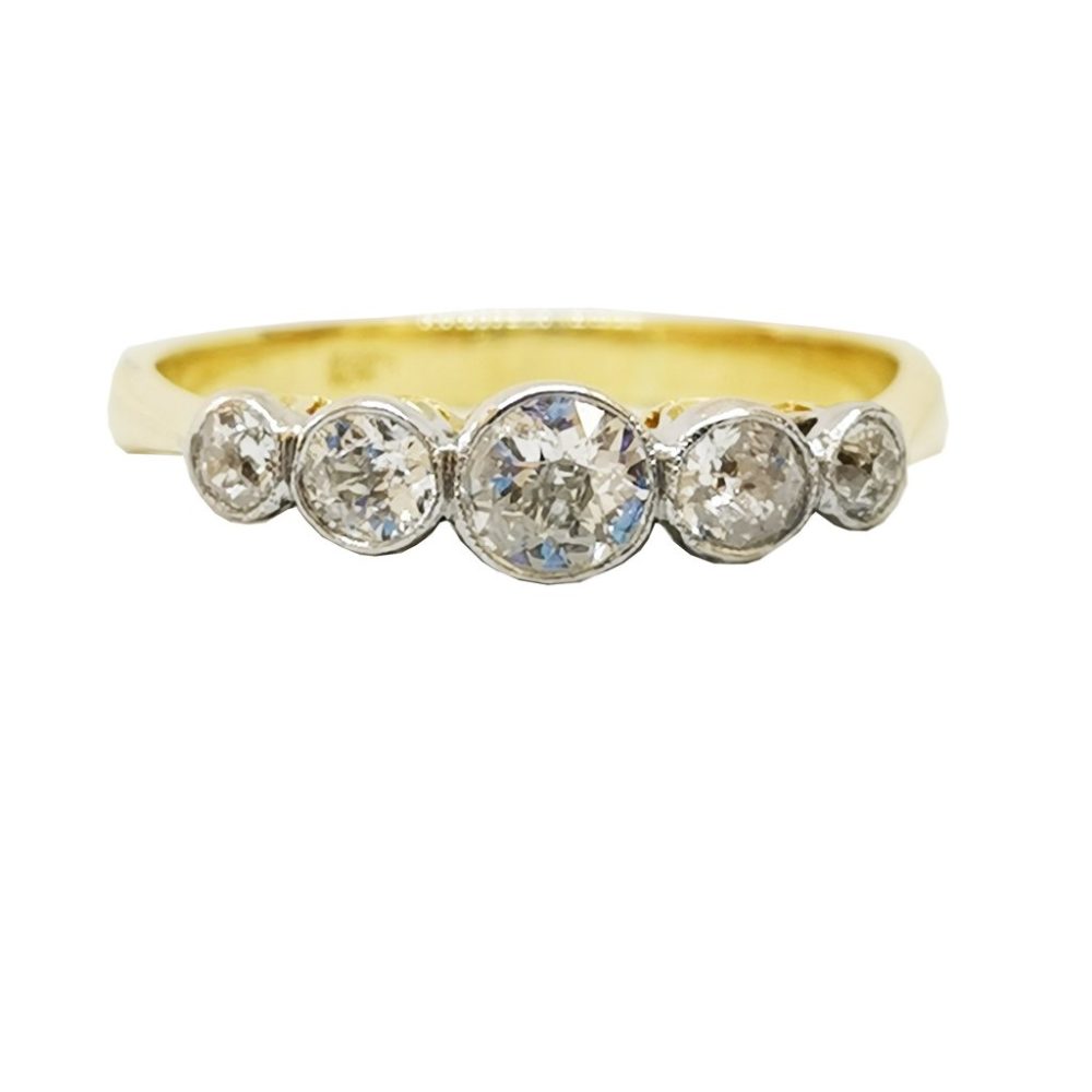 Diamond, Five Stone Graduated Ring, diamond weight totalling 0.55 carats, set in 18ct yellow gold