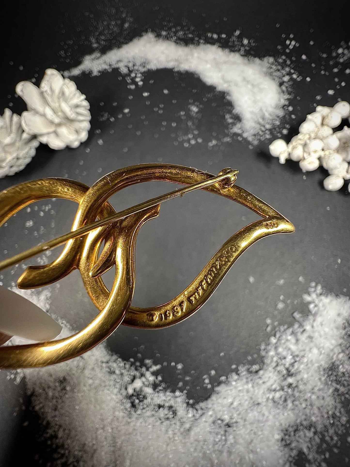 Tiffany & Co. Vintage 18 Carat Yellow Gold Double Heart Brooch