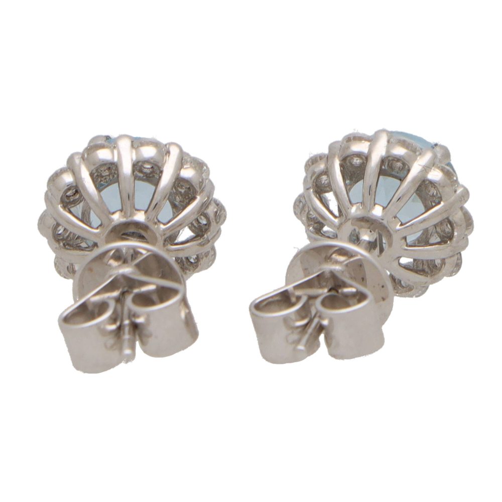Aquamarine and diamond earrings in white gold.