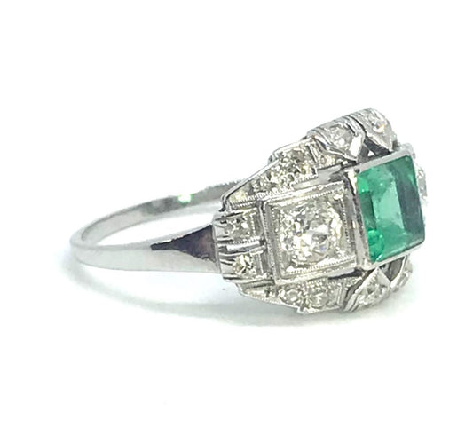 Antique Art Deco Emerald & Diamond Ring