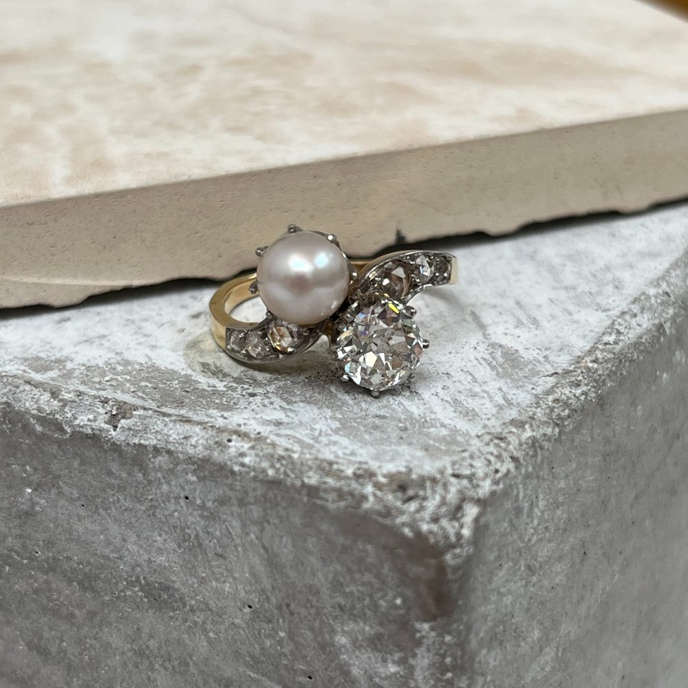 Antique French Natural Pearl and Diamond Toi et Moi Crossover Ring, Yellow Gold