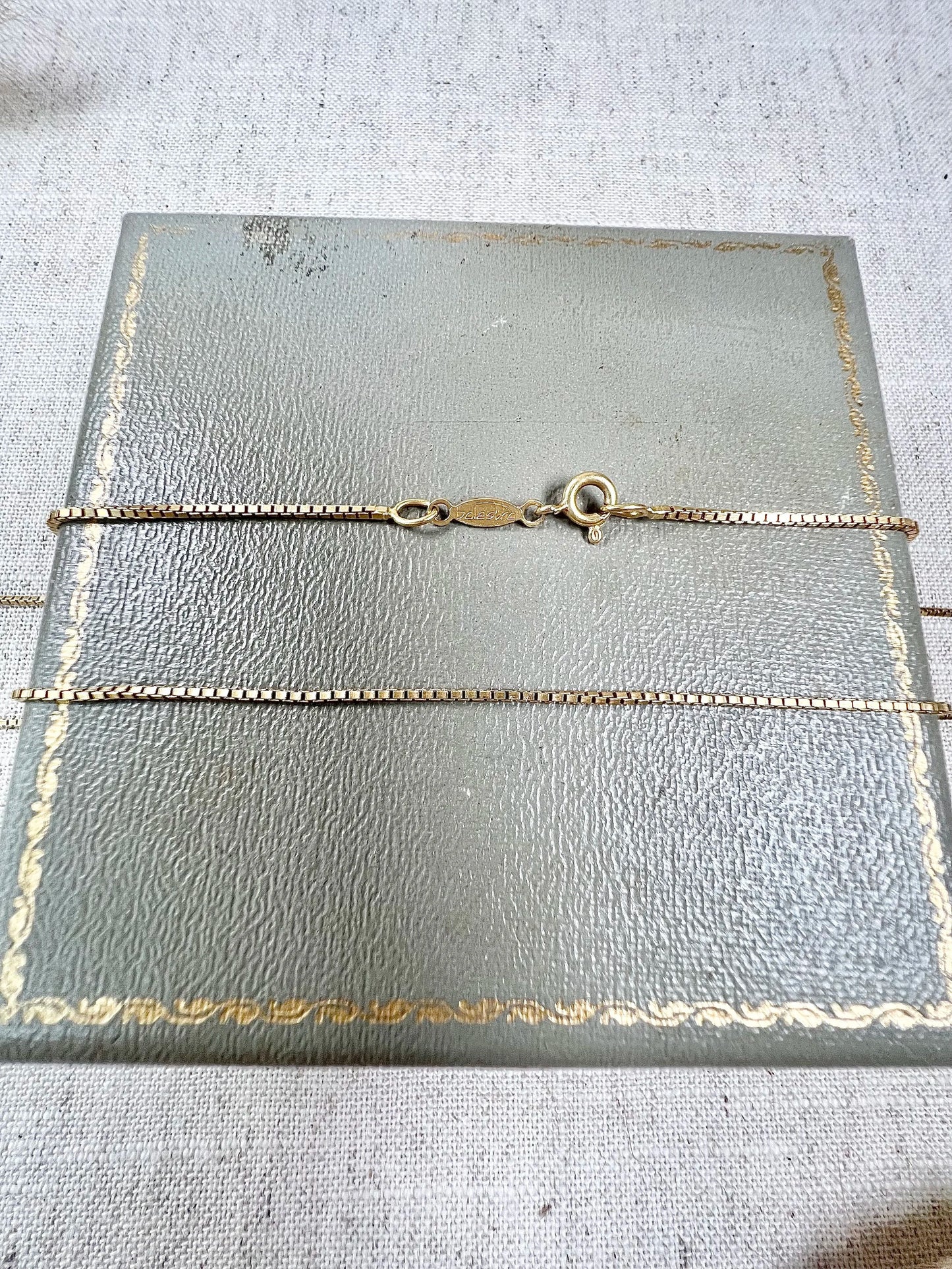 Vintage 18ct Yellow Gold Italian Stamped, Giovanni Balestra, 24 Inch Box Link Chain with Bolt Ring Clasp