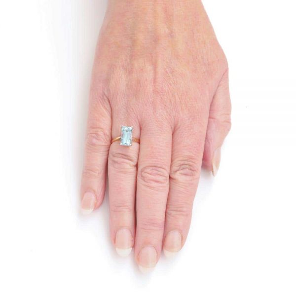 Vintage 2.91ct Aquamarine Solitaire 18ct Yellow Gold Dress Ring