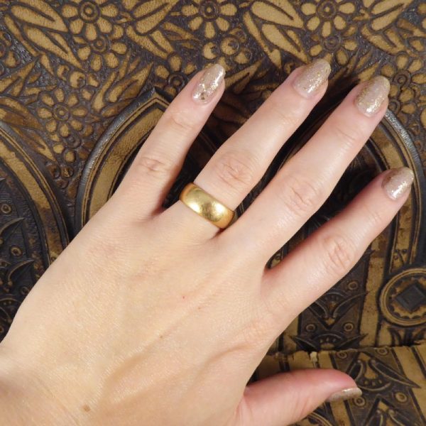 Antique Victorian Latin Engraved "Semper Fidelis" 18ct Yellow Gold Wedding Band