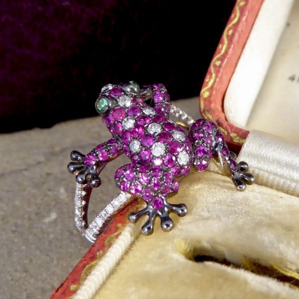 Round Cut Ruby and Diamond Frog Ring
