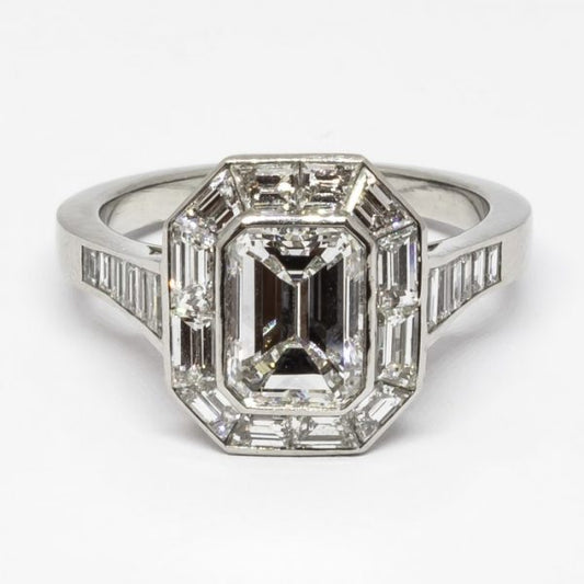 DIAMOND MITRE SET RING, 1.70 CARAT