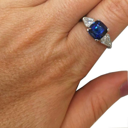 Cushion cut Sapphire and Diamond Trilogy Ring, 3.21 carat total, Platinum