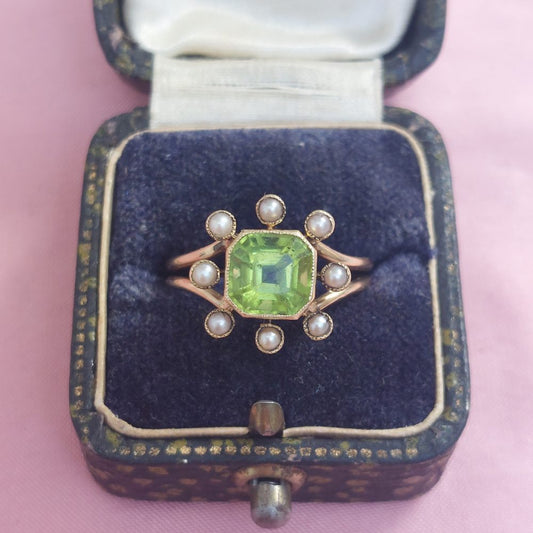 Victorian Antique Peridot and Pearl Ring