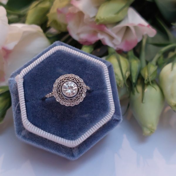 Vintage 0.70ct Brilliant Cut Cluster Ring