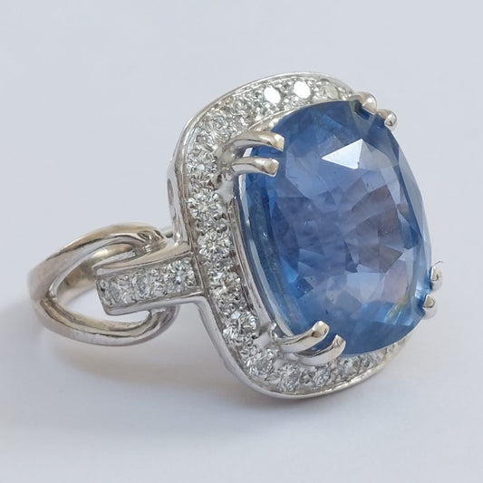 Vintage 11.55ct Sapphire and Diamond Cluster Ring