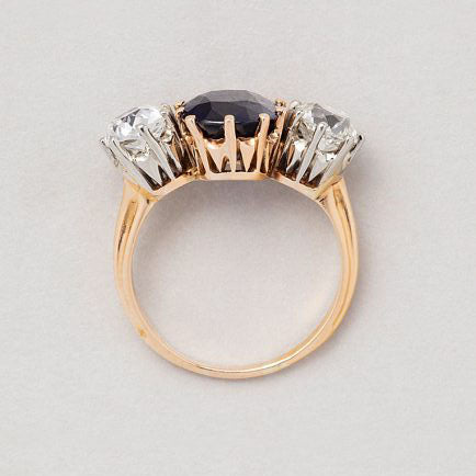 Vintage 3.91ct Natural No Heat Sapphire and 1.70ct Old Mine Cut Diamond Three Stone Engagement Ring in 18ct yellow gold