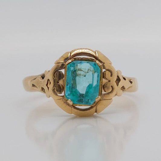 Vintage Emerald Solitaire Gold Ring