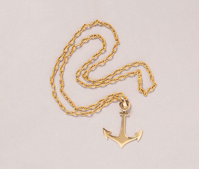 A vintage 18ct yellow gold chain with anchor pendant made in Italy circa 1970