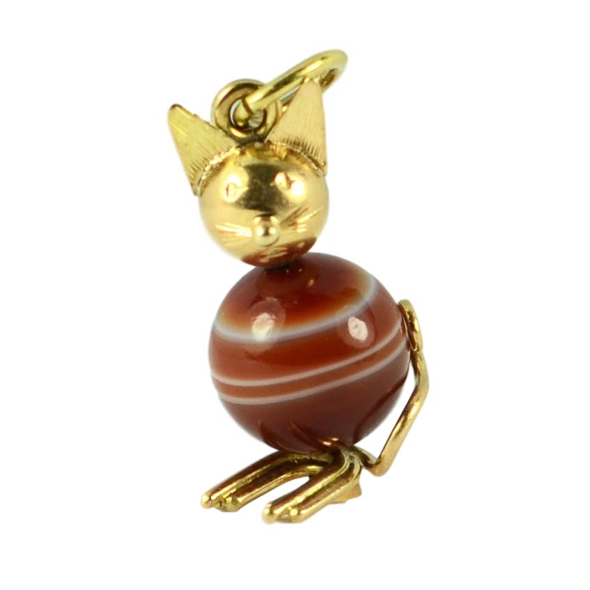 Banded Agate and 18ct Yellow Gold Cat Charm Pendant