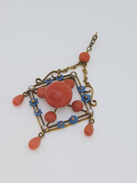 Cabochon Cut Coral and Pearl Pendant in 15ct Gold; set with cabochon corals, accented with pearl set corners and coral drops