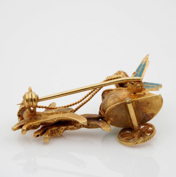 Vintage Italian Cherub on a Chariot 18ct Gold Brooch