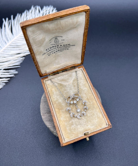 Antique 18ct Gold & Platinum, Edwardian Diamond Floral Pendant Necklace