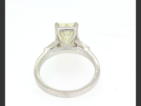 Emerald cut EC diamond ring, 3.21 ct, set in 18ct white gold