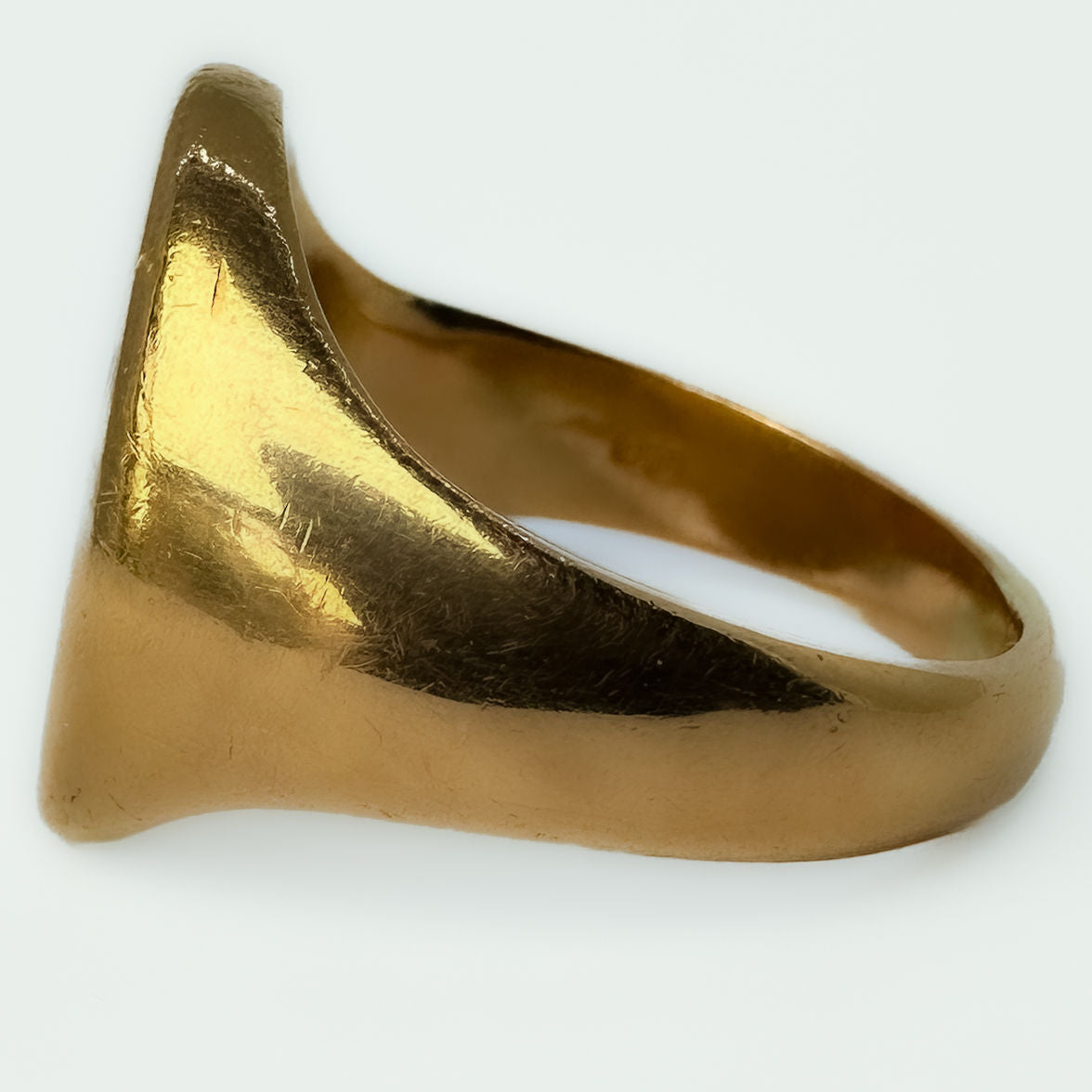 Vintage 18ct Yellow Gold Nautical Crest Intaglio Signet Ring
