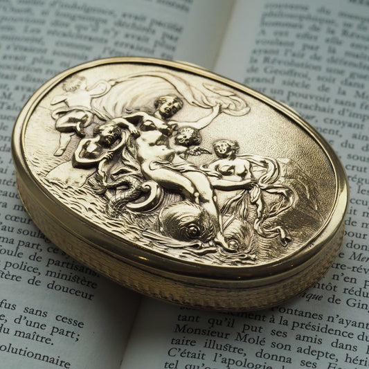 Georgian Antique Silver Gilt Snuff Box with Scene of Venus, London 1810