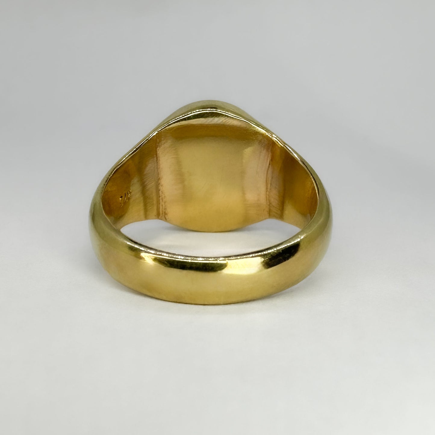 Gold Oval Signet Ring 9.3g