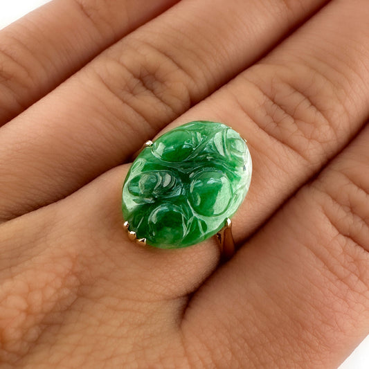 Vintage 1940s Carved Jade Panel Ring