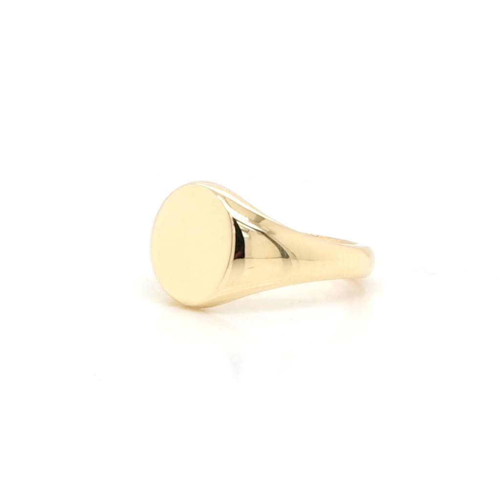 Jewellery A Small 9ct Gold Plain Oval Signet Ring