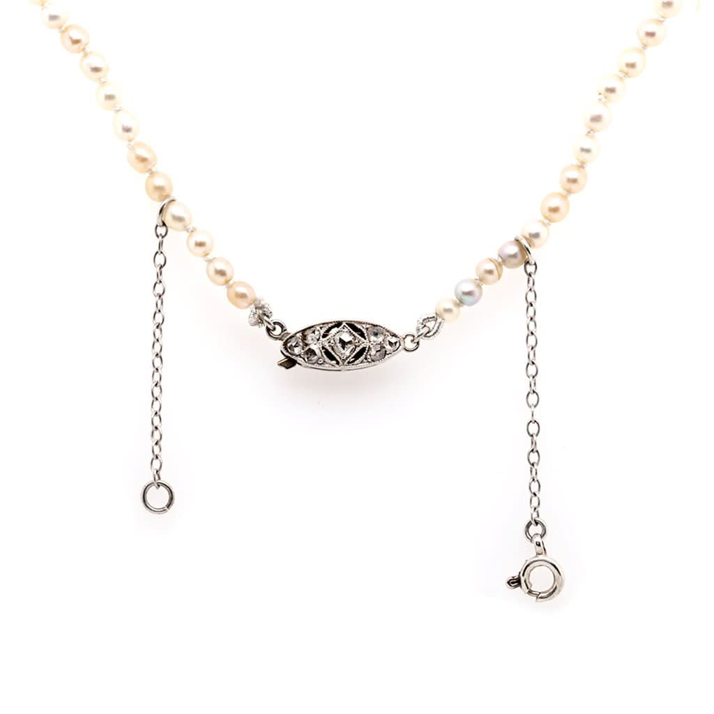 Jewellery Single Row Graduated Pearl Necklace with Diamond Clasp