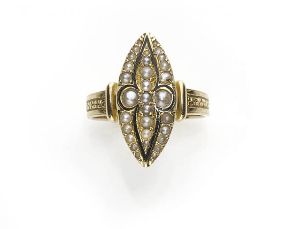 One of a kind rings, our collection includes antique, Art Deco, vintage and preowned rings.