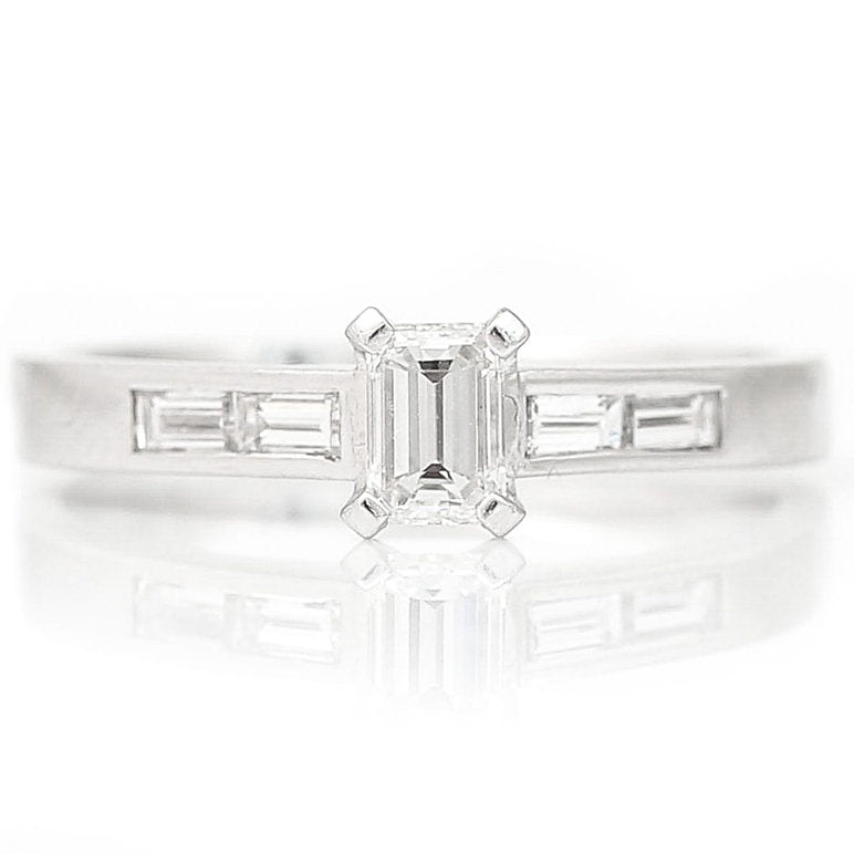 0.40ct H VS Baguette Diamond Engagement Ring in 18ct White Gold